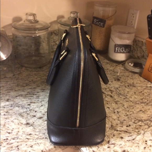 Gorgeous Versace Purse (NEW) - Picture 4 of 4