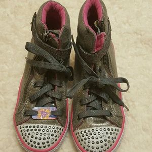 Girls Skechers size2