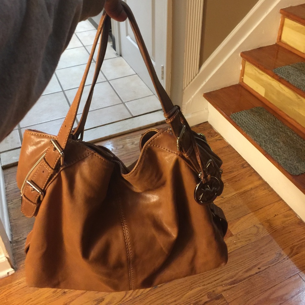 Barely used Michael Kors Bag authentic