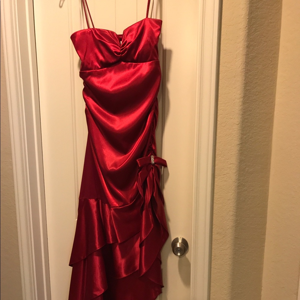Staples Red Formal Dress (2/4)