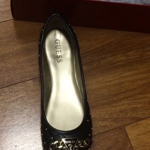 Guess Flats (NEW)