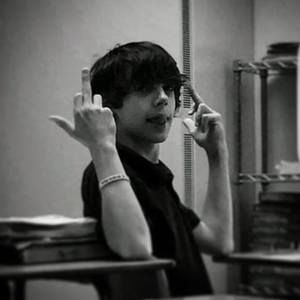 Meet your Posher, Devin