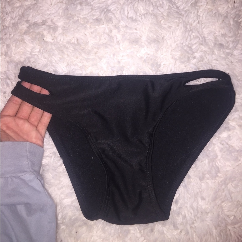 Bikini bottoms