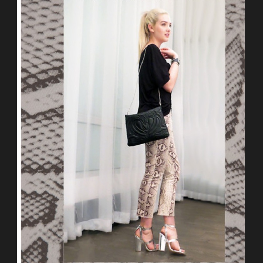 Zara snakeskin print trousers pants size small