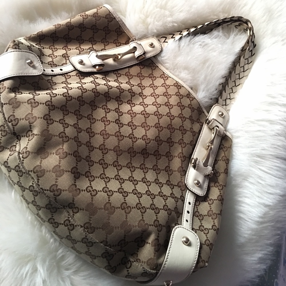 Gucci Pelham signature logo purse bag