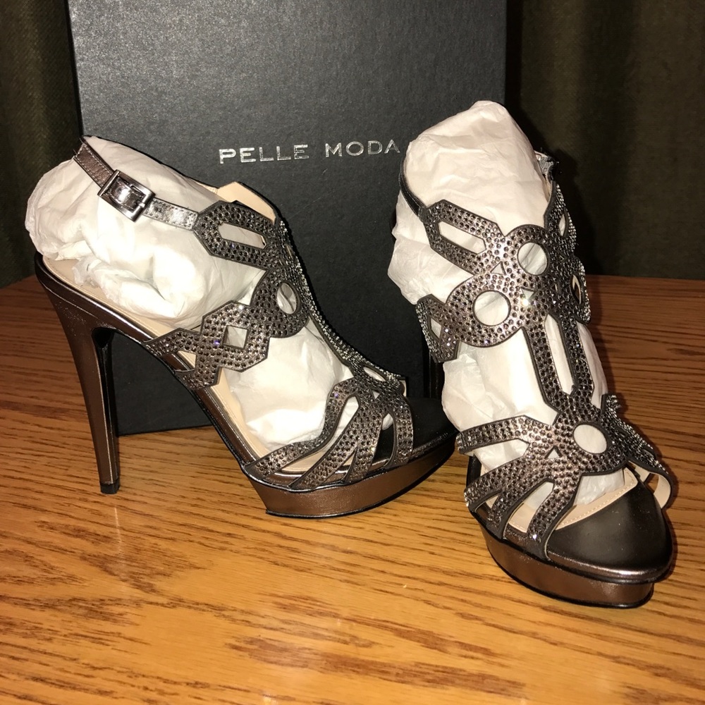 Pelle Moda Faine 2 Pewter Metallic Grey Heels