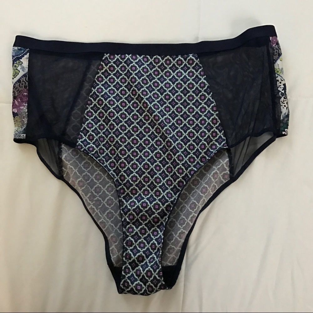 Victoria Secret mid-rise cheeky