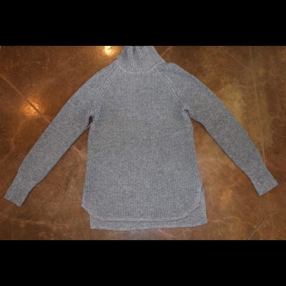 Banana Republic Sweaters - Sweater