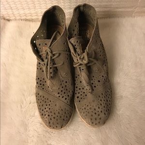 Toms Wedge Booties