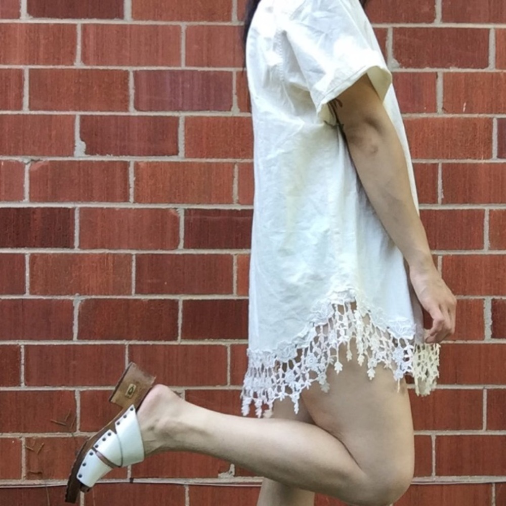 ‼️HOST PICK‼️ IVORY LACE EMBELLISHED BUTTON DOWN