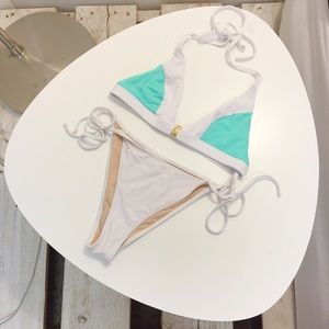 VICTORIA'S SECRET: Triangle bikini top women's S