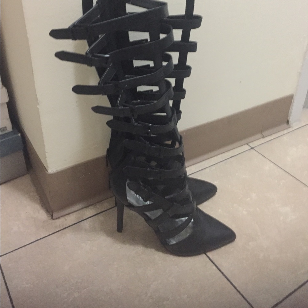 Tildon brand gladiator sandals