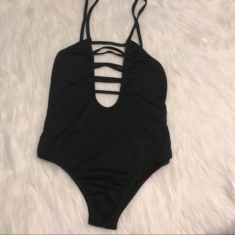 Black strappy Bodysuit - Picture 2 of 4