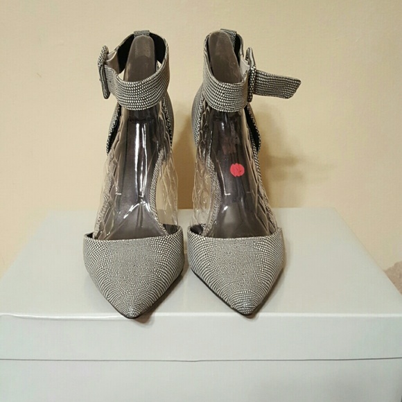 Brand new High heeled dressing shoes - Picture 2 of 4