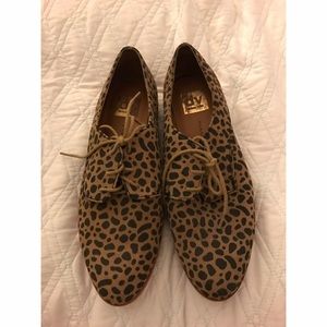 Leopard print dolce vita oxfords