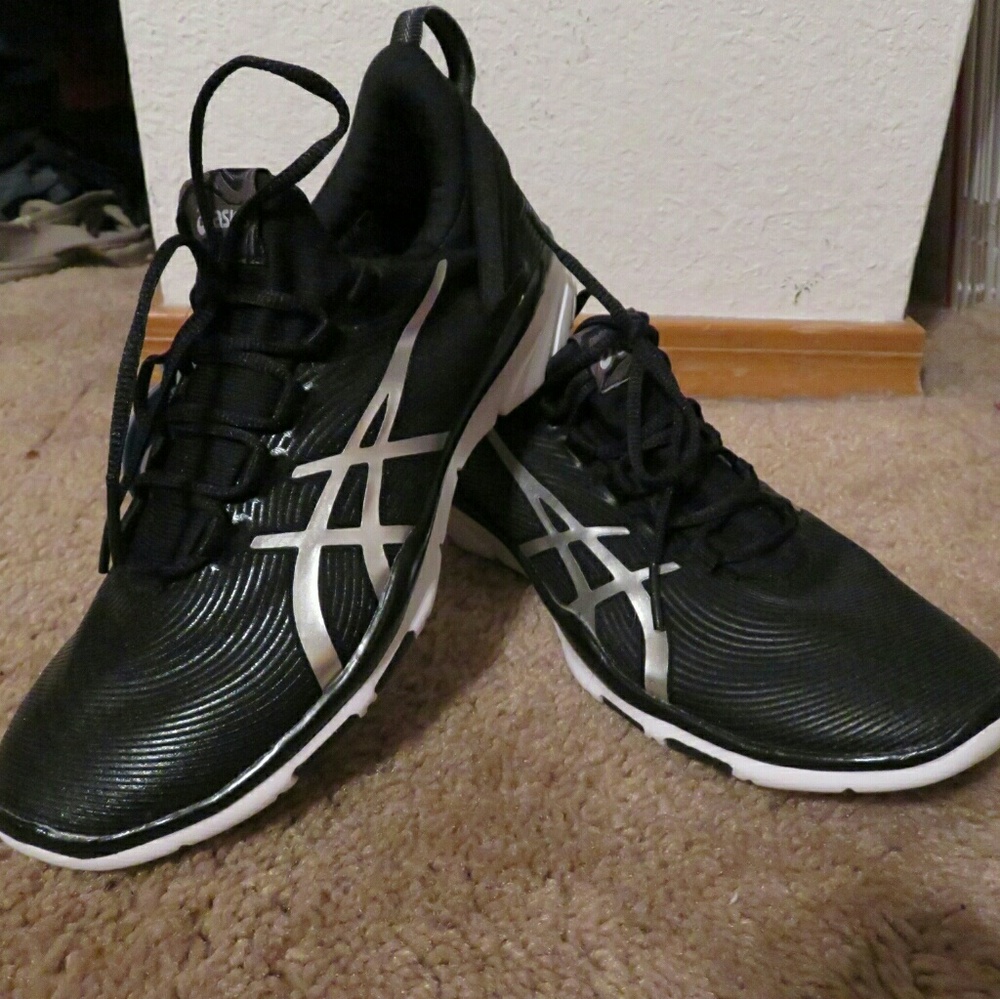 BRAND NEW Asics Gel Running Shoes