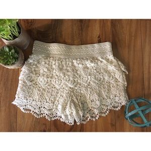 Lace shorts NWT