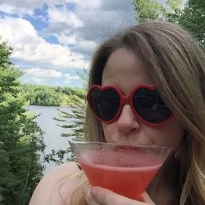 Meet your Posher, Stephanie