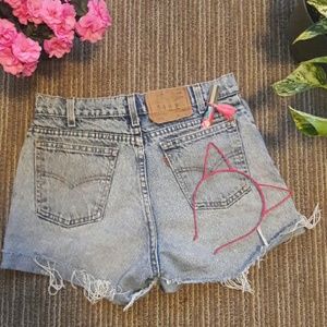 LEVIS 550 High Waisted Cutoff Shorts
