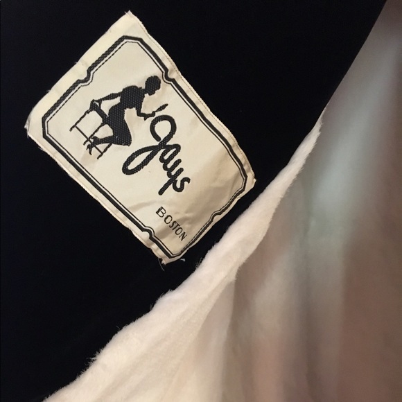 Vintage Black Velvet Coat with white mink collar - Picture 3 of 4