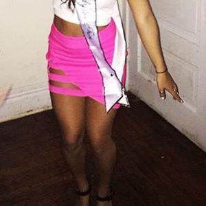 Hot Pink Tobi mini skirt