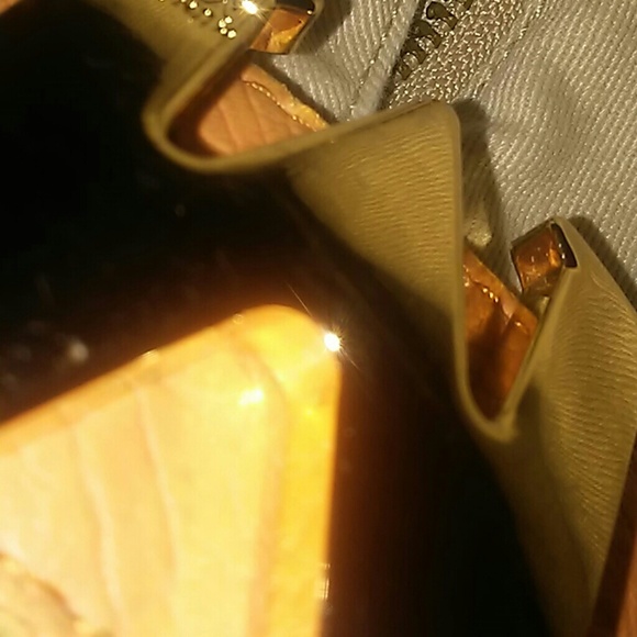 Need to make alot of cash someone hmu plz - Picture 1 of 1