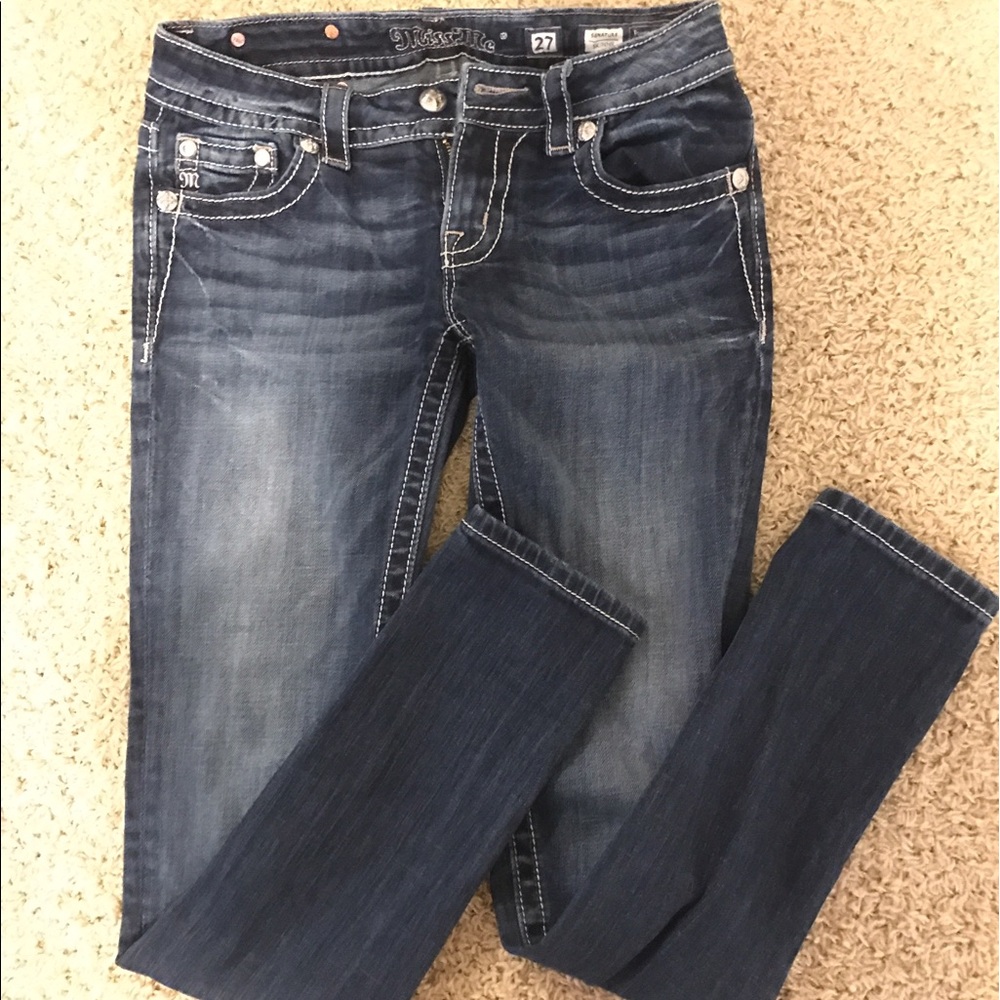 Miss me skinny jeans size 27. Medium/dark wash