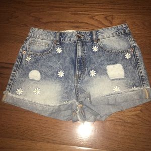 Daisy high waisted shorts