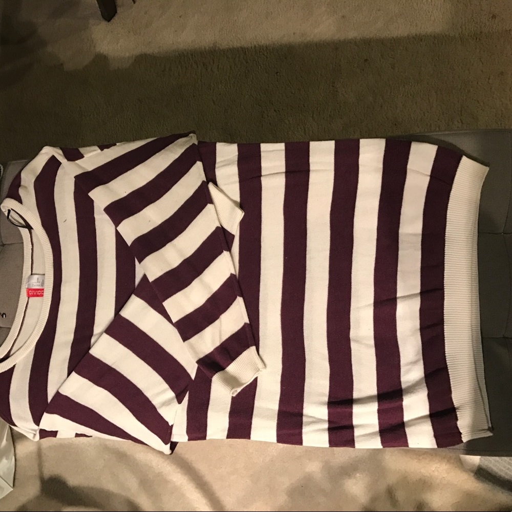 Lightweight sweater.