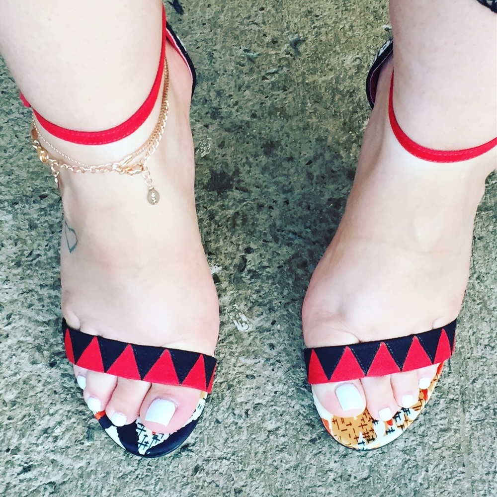 Chinese Laundry Heels ankle tie sandals