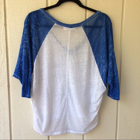 SLOUCHY VNECK MANDALA TEE - Picture 2 of 3