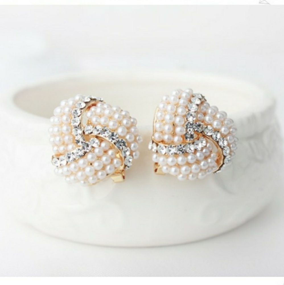 Crystal Little Pearl Stud Earrings