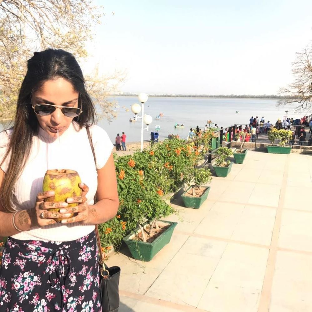 Meet your Posher, Jasneet