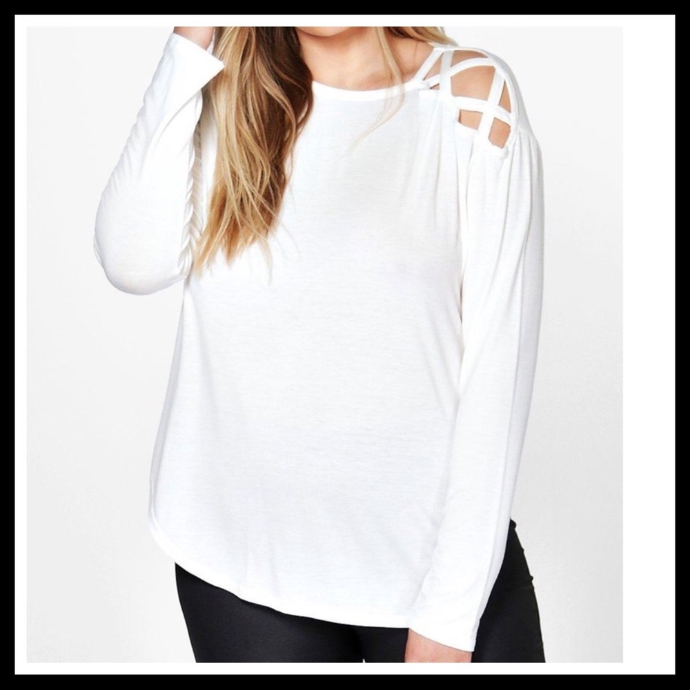 NWT🌺Super Soft Ivory Strappy Shoulder Top🌺