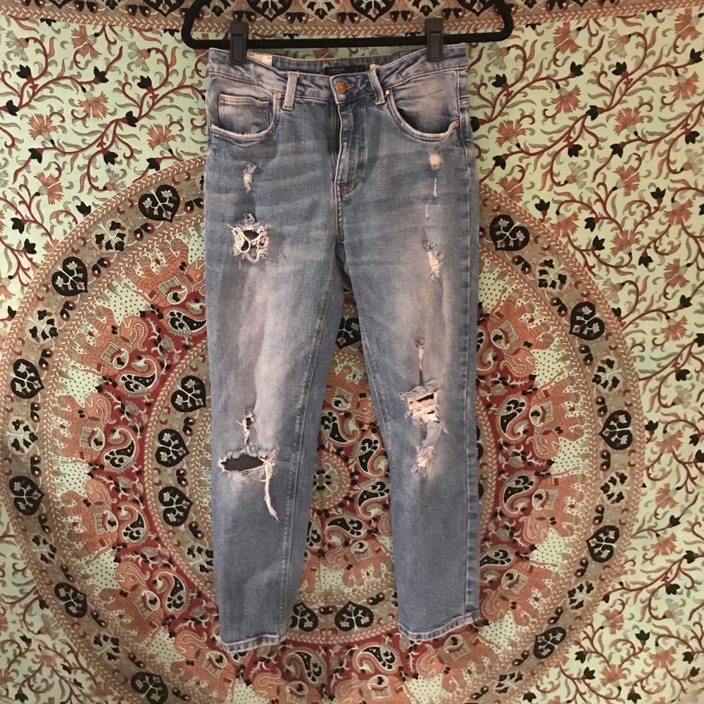 Light wash high waisted distressed jeans