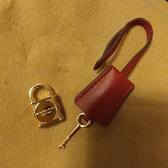 bag key charm