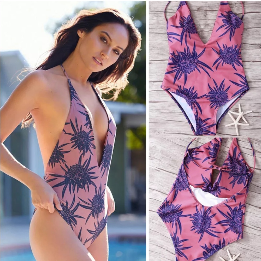 NWOT Stunning Padded OnePiece High Cut Swimsuit M