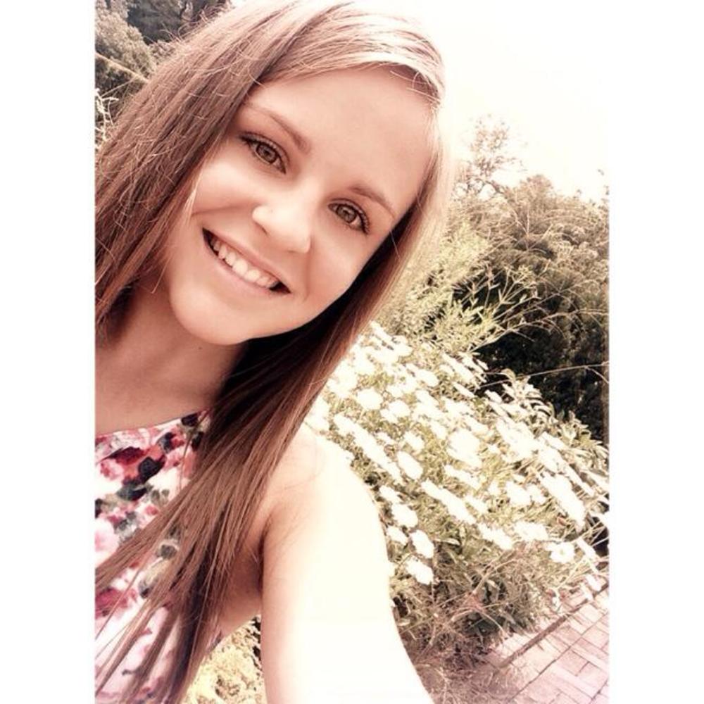 Meet your Posher, Acacia