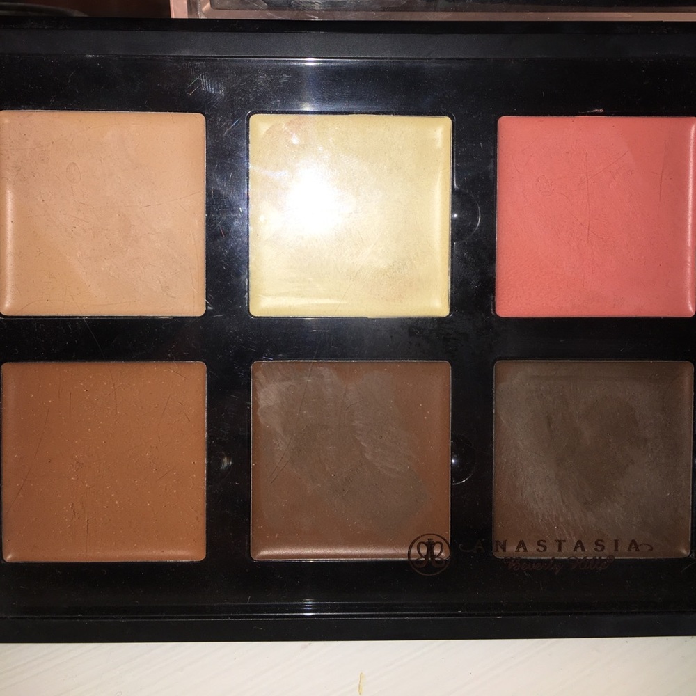 Anastasia cream contour kit
