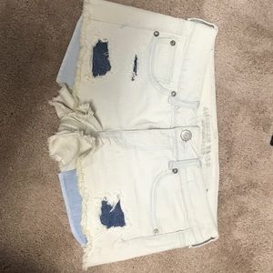 Off white American Eagle shorts