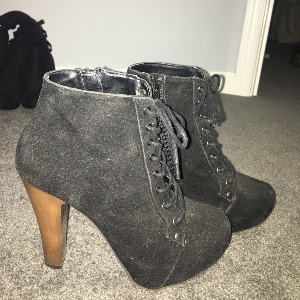 suede black pumps