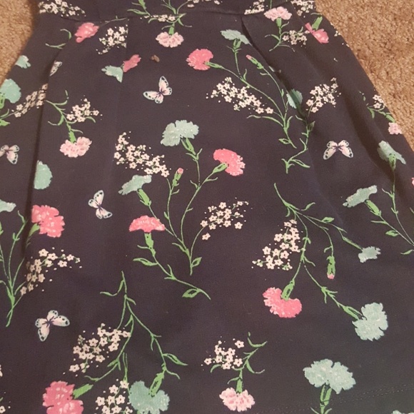 Outfit - Picture 2 of 4