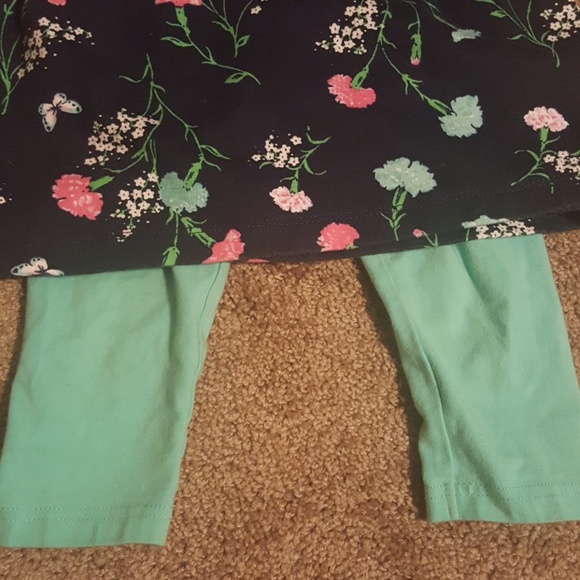 Outfit - Picture 3 of 4