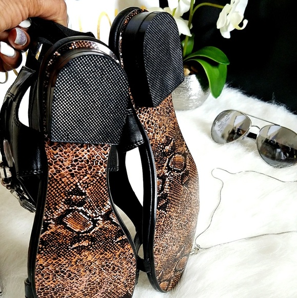 Beaded Black Embellished Collar Sandals 7.5 - Picture 6 of 7