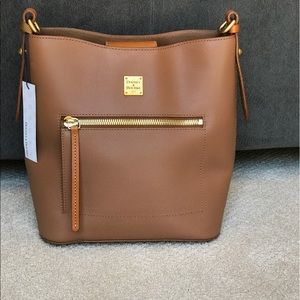 Dooney & Bourke bag