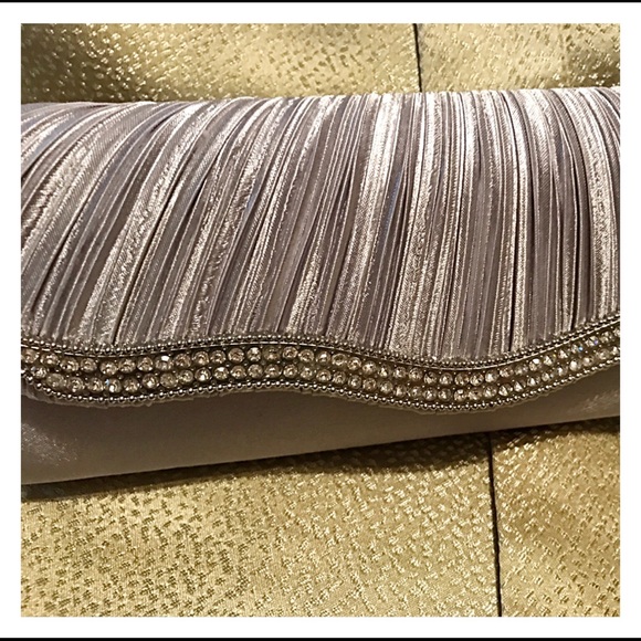 🌹Elegant Evening Bag🌹. - Picture 4 of 8