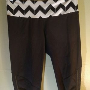 Lululemon cropped running leggings