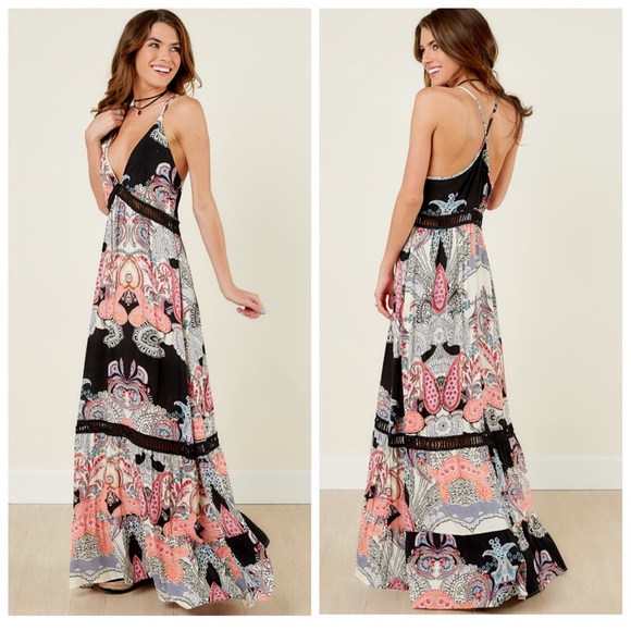 Black PAISLEY MIX Print Maxi Dress - Picture 2 of 2