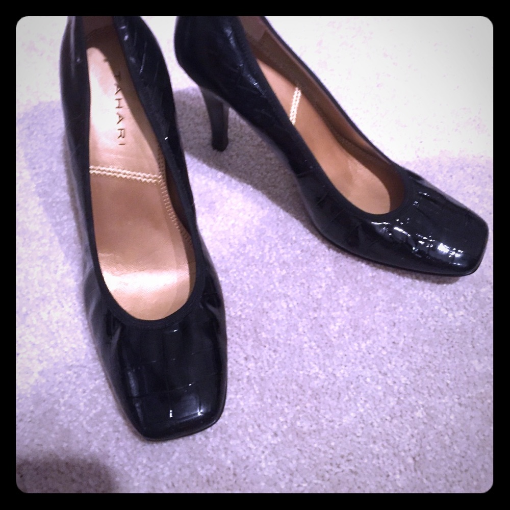 Tahari Black heels