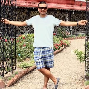 Meet your Posher, Pramod